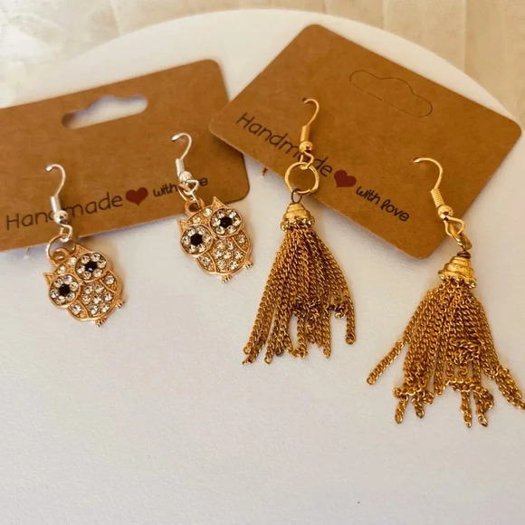 Beautiful Set of TWO Pair Goldtoned Dangling Fashion Earrings - Picture 5 of 5